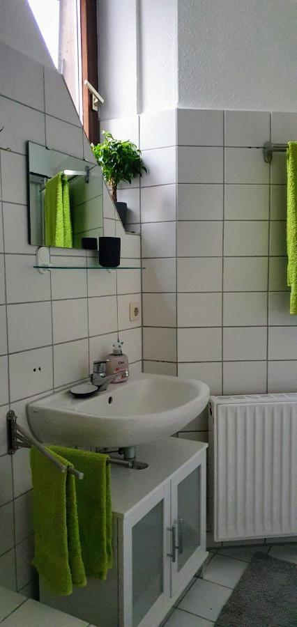 *To Hus* Wohnung Am Rande Von Jever Exterior photo